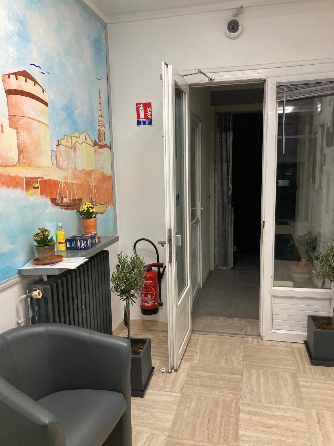 Hotel Les Rosiers 라로셸 외부 사진